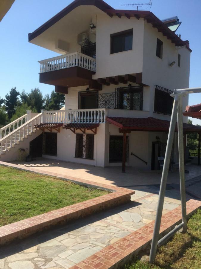 Elani Apartment *